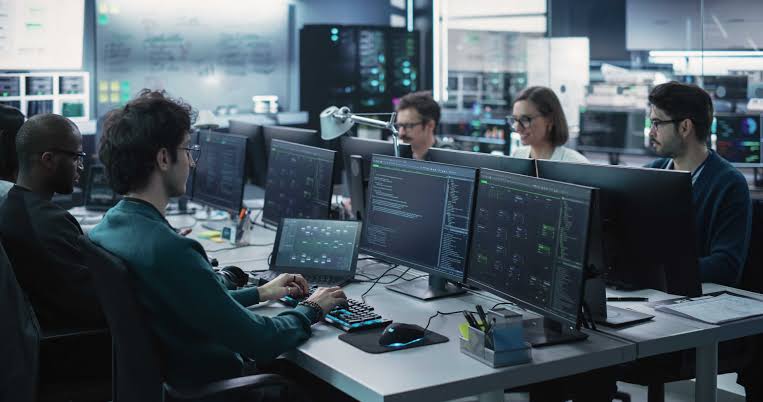 Workplace Deployment & Hardware Procurement