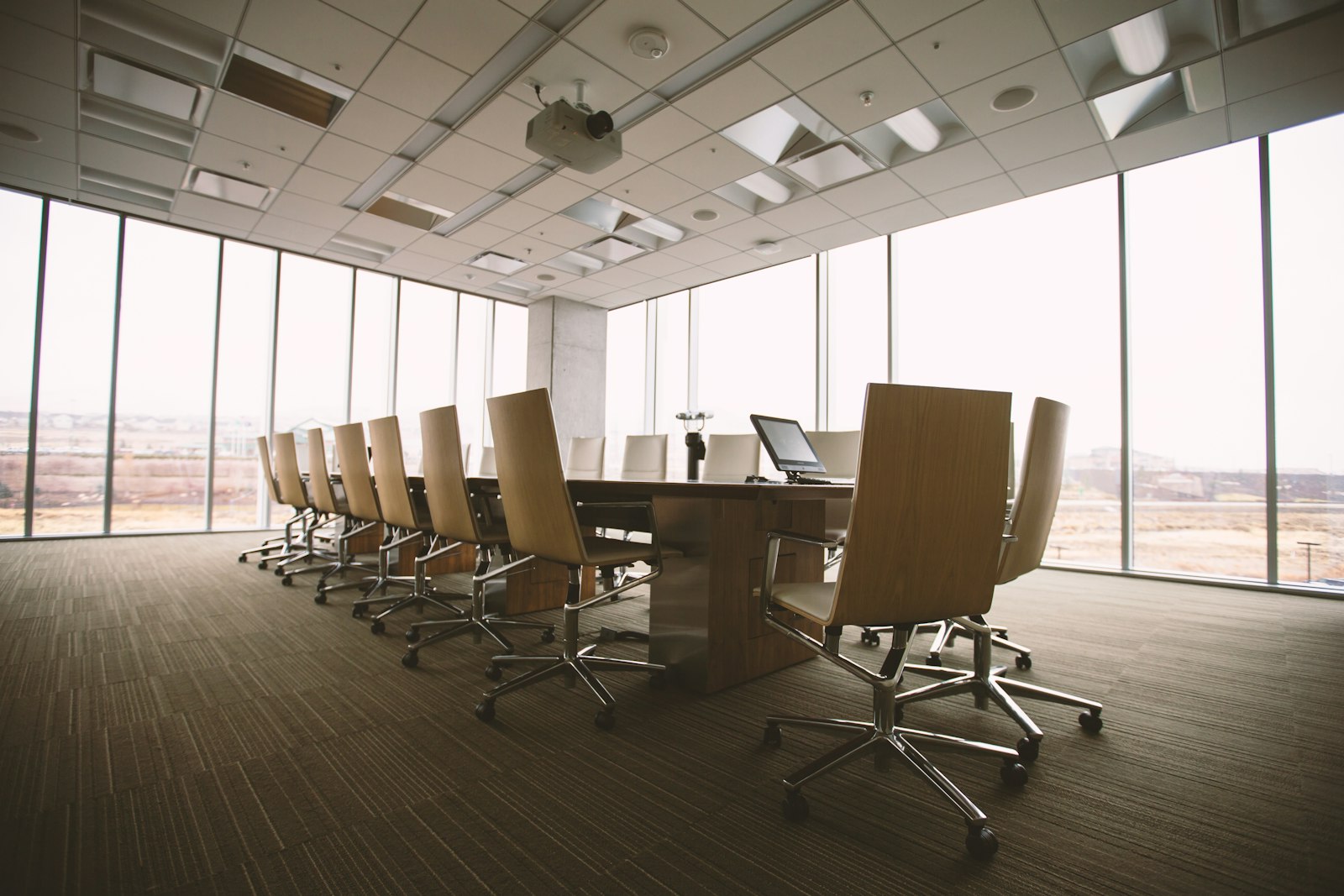 Video Conferencing & Meeting Rooms