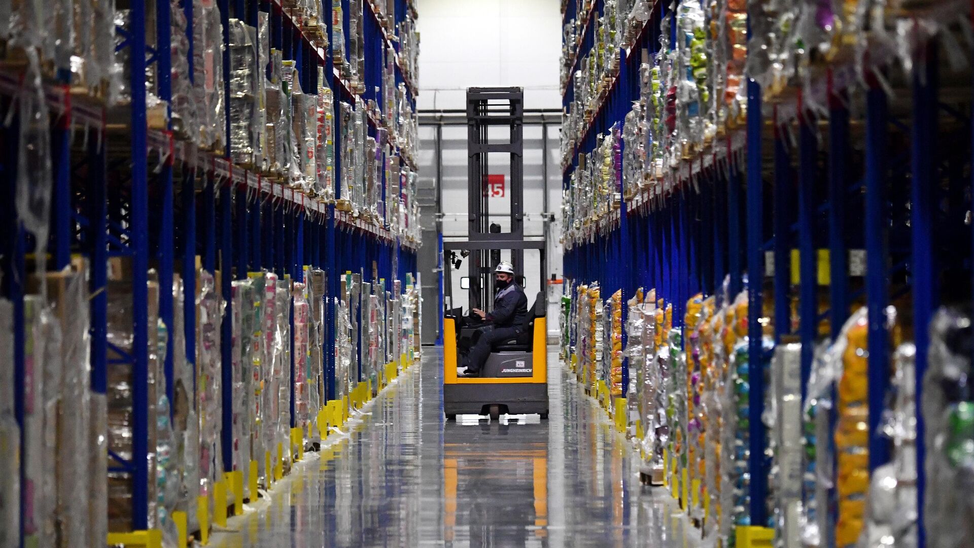 Yandex Market Facility Management